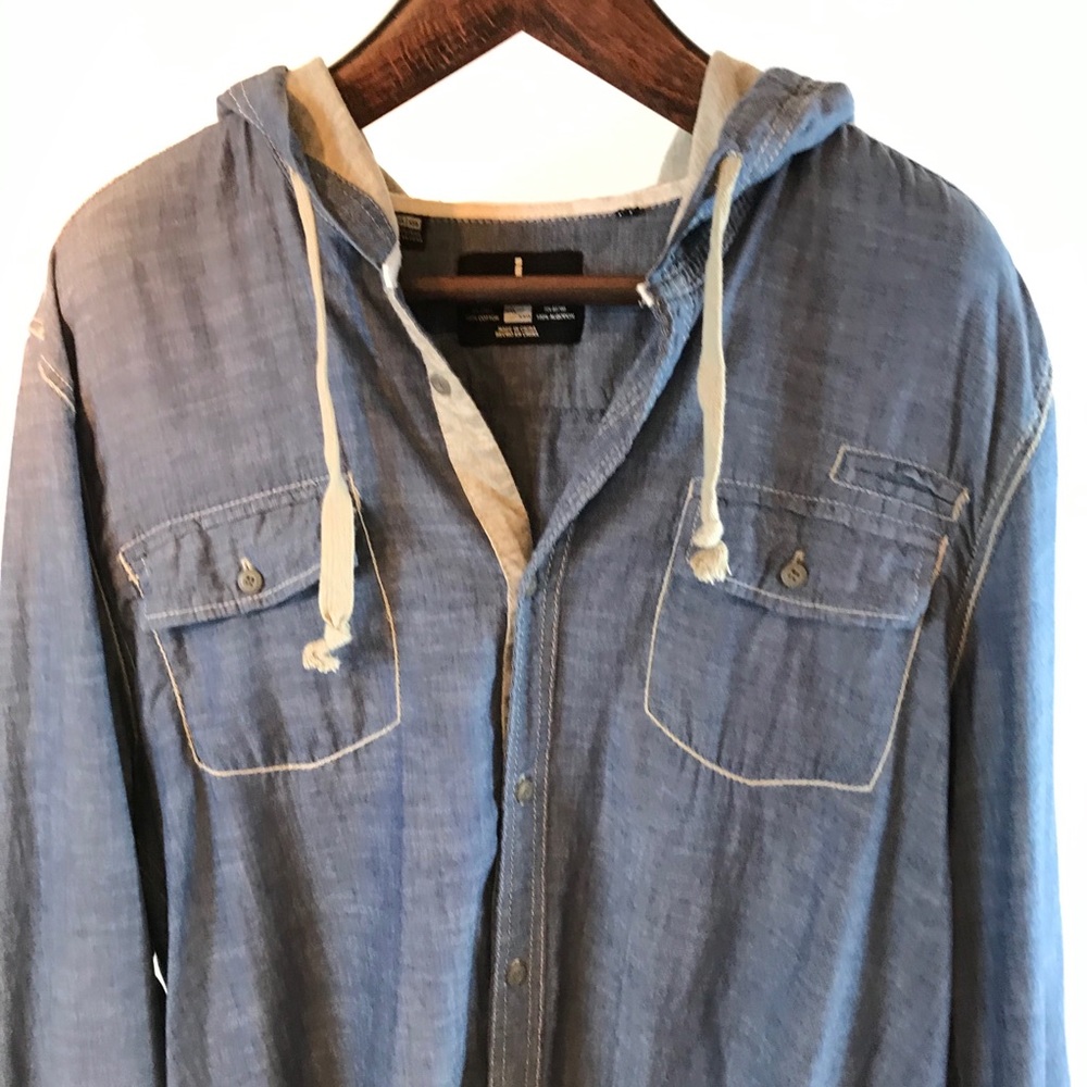Light weight chambray hooded shirt.XXL